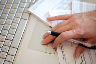 Paperless billing brings cheaper bills